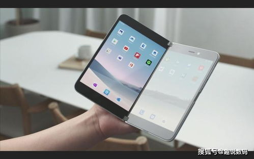 概念機(jī)再現(xiàn)打孔屏設(shè)計(jì)，致敬微軟雙屏手機(jī) 超高顏值引領(lǐng)手機(jī)應(yīng)用軟件產(chǎn)品設(shè)計(jì)新潮流