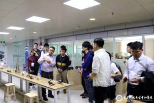 海峽兩岸機器人技術交流體驗營系列報道之一 技術交融，智慧同行